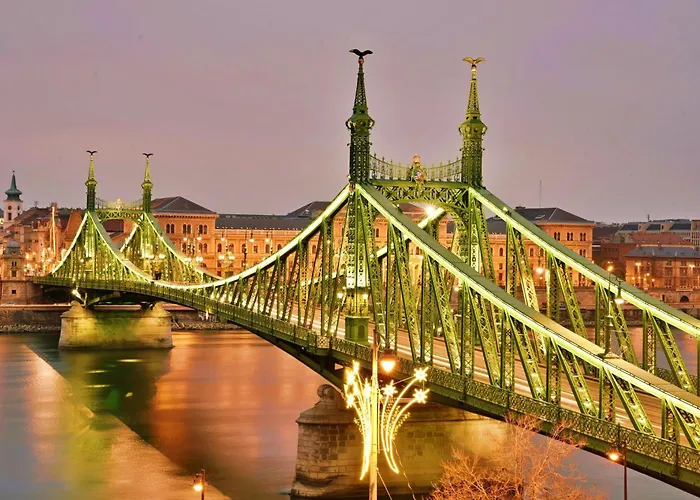 The Spot With Green Chair - Cozy Space Near Danube